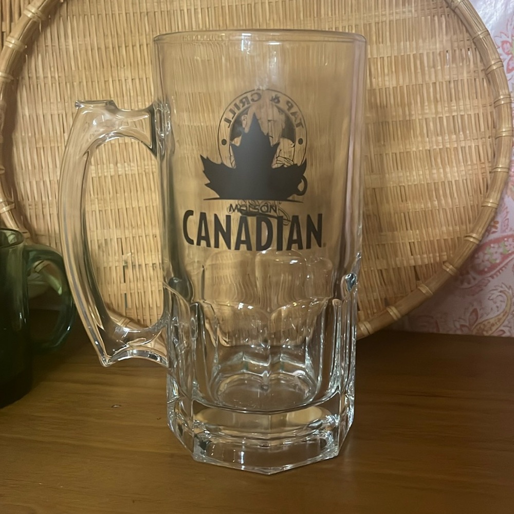 😄Molson Canadian clear glass large stein beer mug
